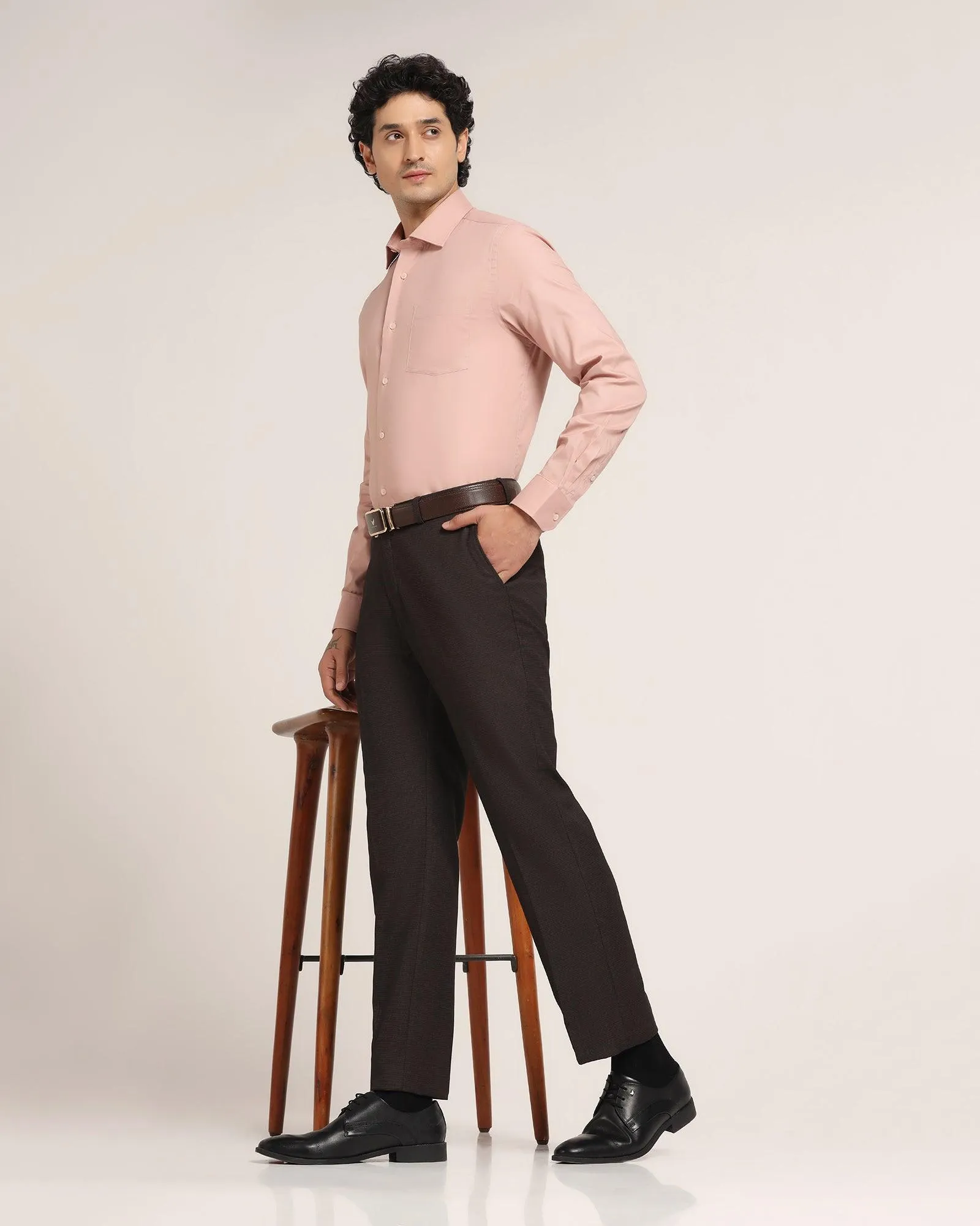 Formal Pink Solid Shirt - Vetro