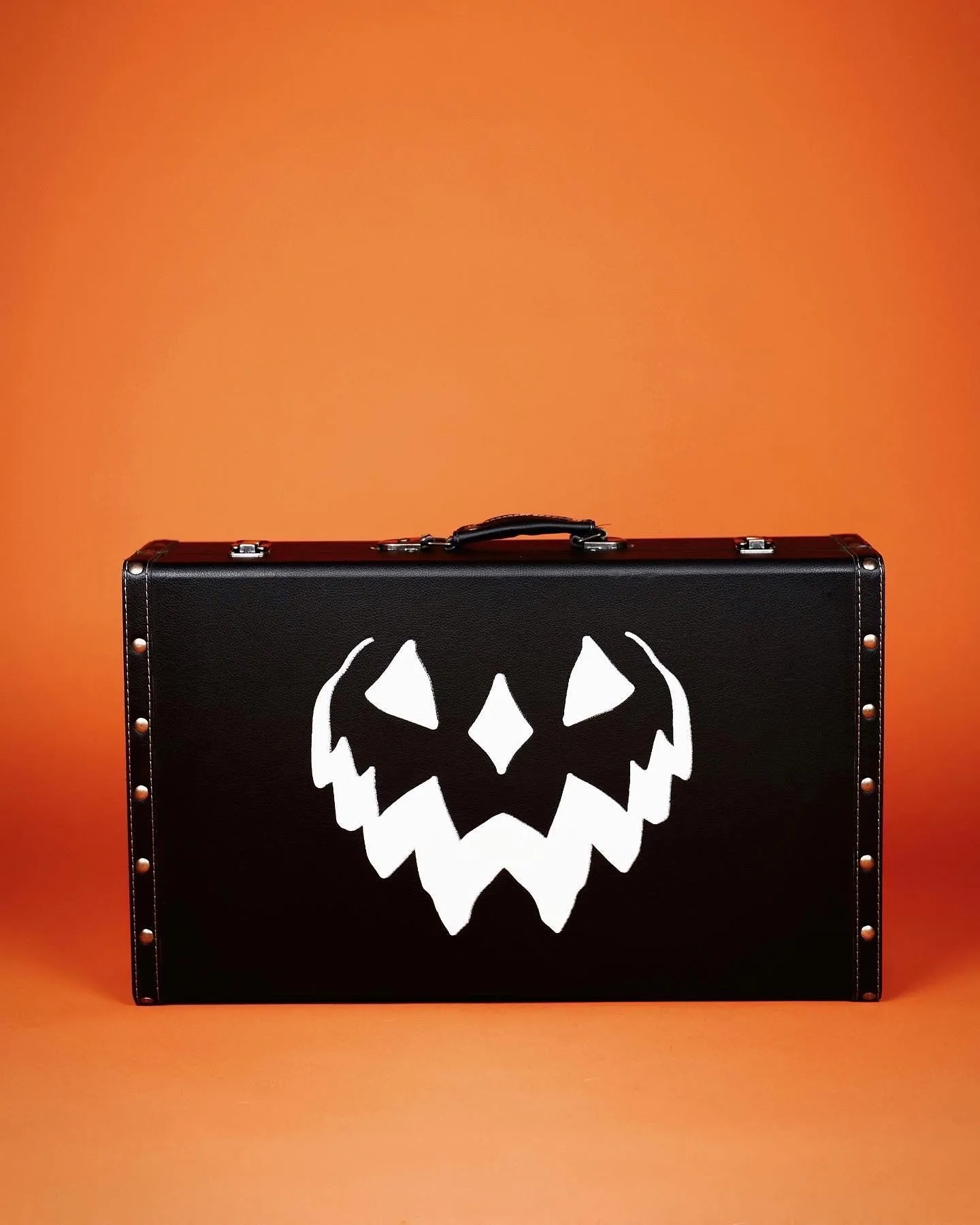 Haunted Hallows Trunk (Black)