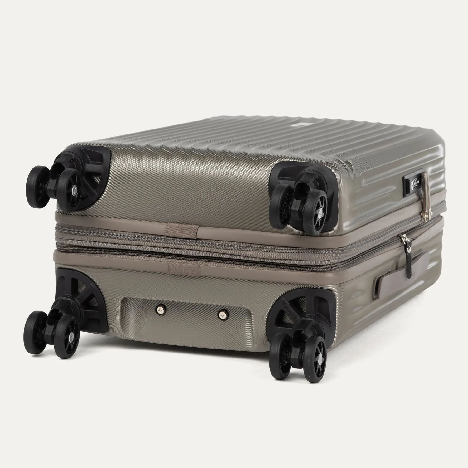 Maxlite® Air Carry-On Hardside Spinner